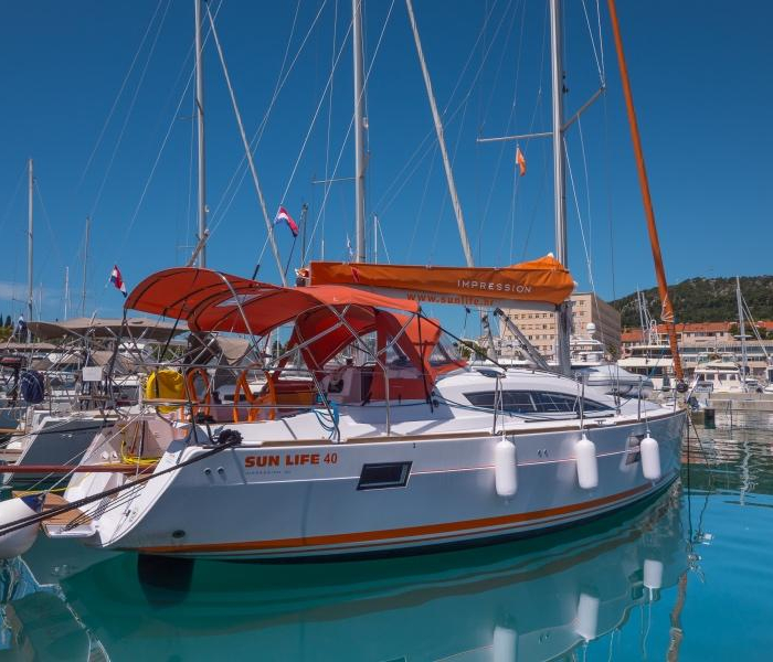 Happy | Elan 40 Impression photo 6