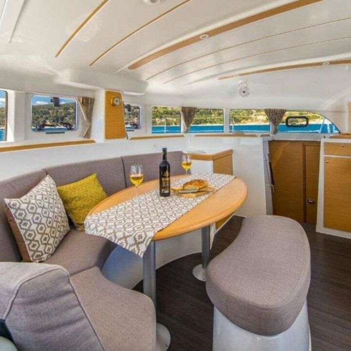 Bilbilis | Lagoon 380 photo 11