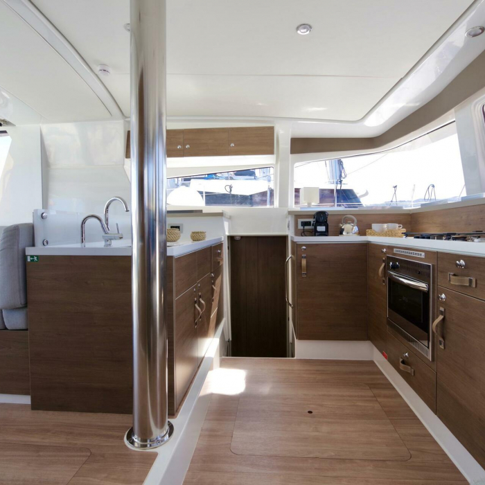 ORSA 1 - A/C, Generator, Water maker | Bali 4.2 photo 8