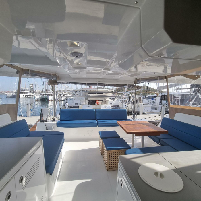 Dionike | Lagoon 46 photo 8