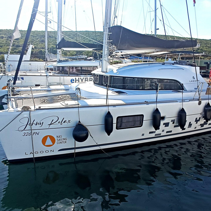 Relax | Lagoon 380 S2 photo 4