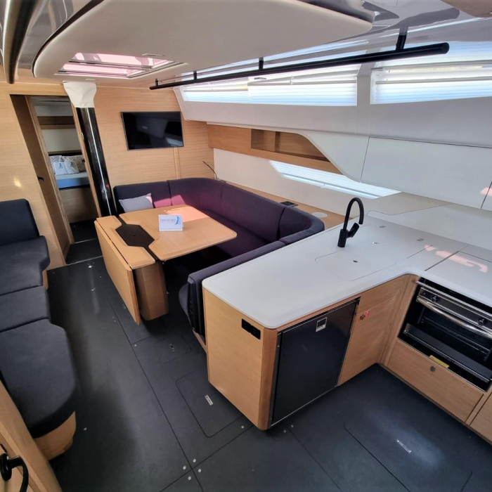 Contessa | Elan E6 photo 5