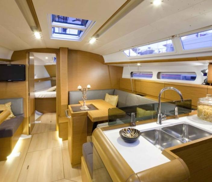 Telchinis | Sun Odyssey 409 photo 2