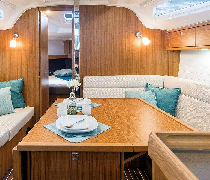 EC- 37C-18-I | Bavaria Cruiser 37 photo 2