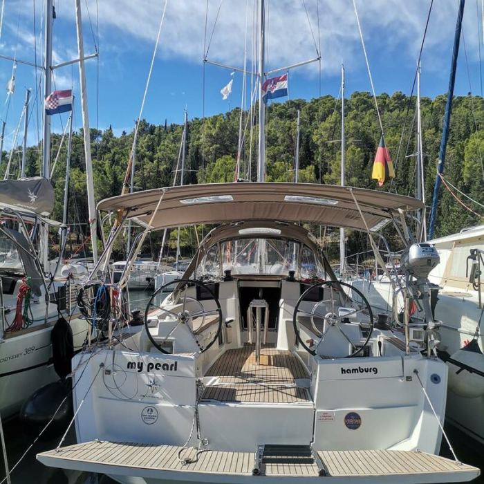 My Pearl | Sun Odyssey 389 photo 1