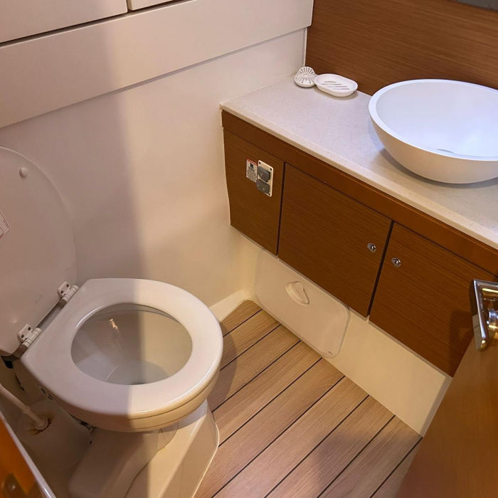 Capari | Jeanneau 54 photo 3