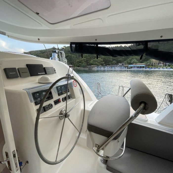 Emocean | Leopard 4300 photo 13