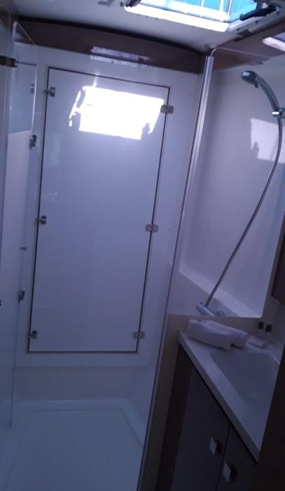 Nala | Fountaine Pajot LUCIA 40 photo 3