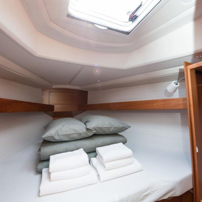 Lia | Bavaria Cruiser 34 photo 6