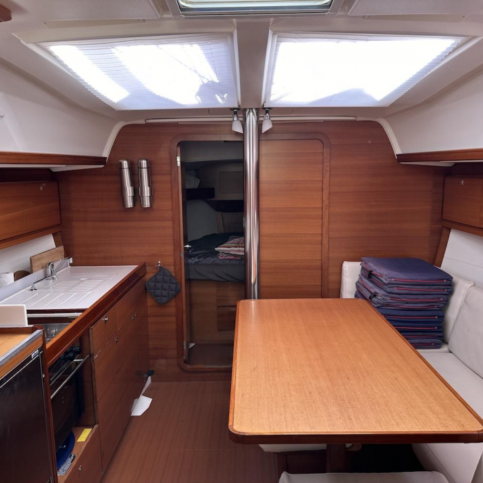 Sunny Blue | Dufour 382 GL photo 4