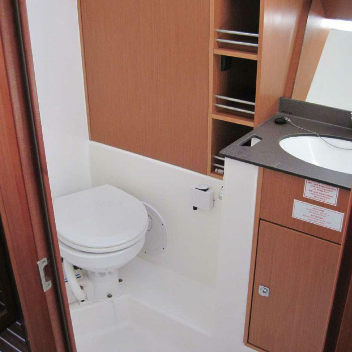 Economy | Bavaria Cruiser 41 photo 18