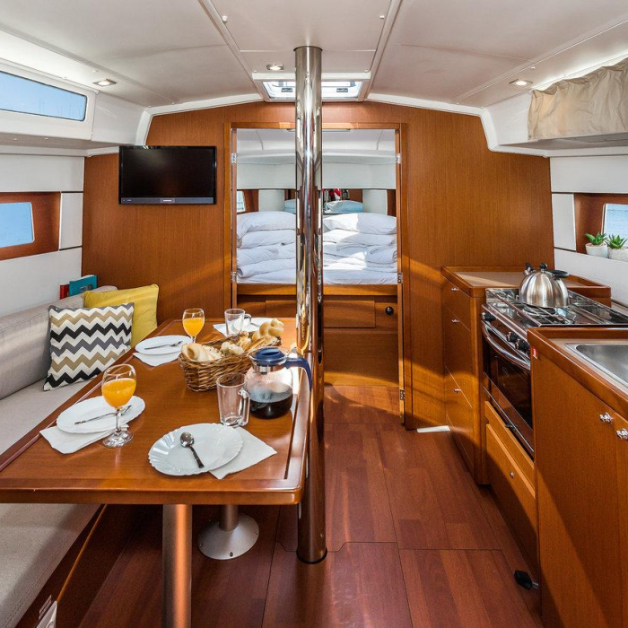 Prodigy | Oceanis 38.1 photo 8