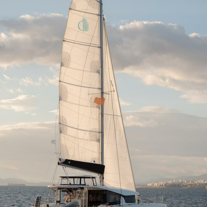 Notorious | A/C, Gen, Watermaker, 12 pax | Lagoon 42 photo 4