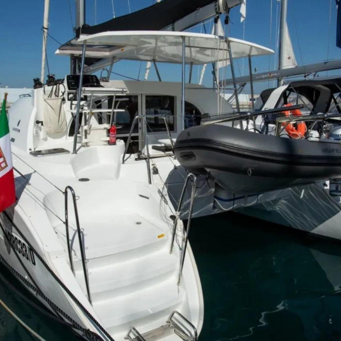 Ploto | Lagoon 380[G] photo 8