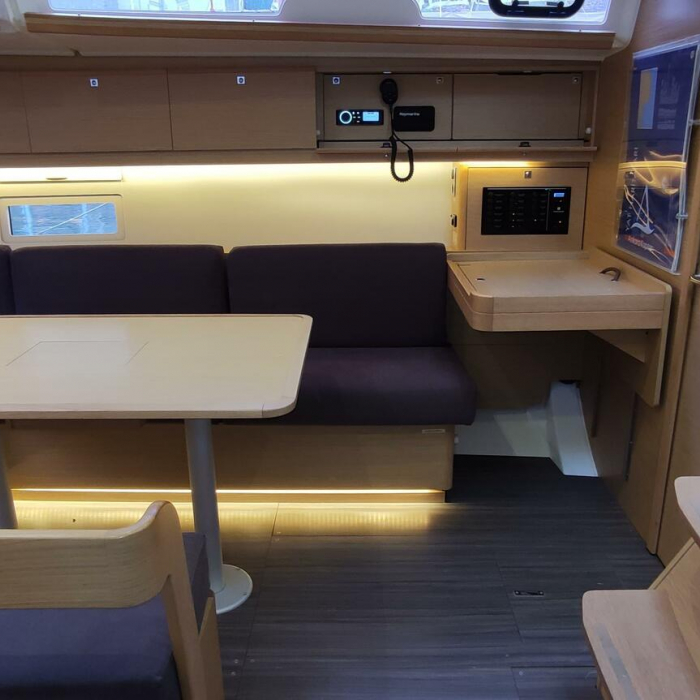 Enki | Dufour 430 photo 9