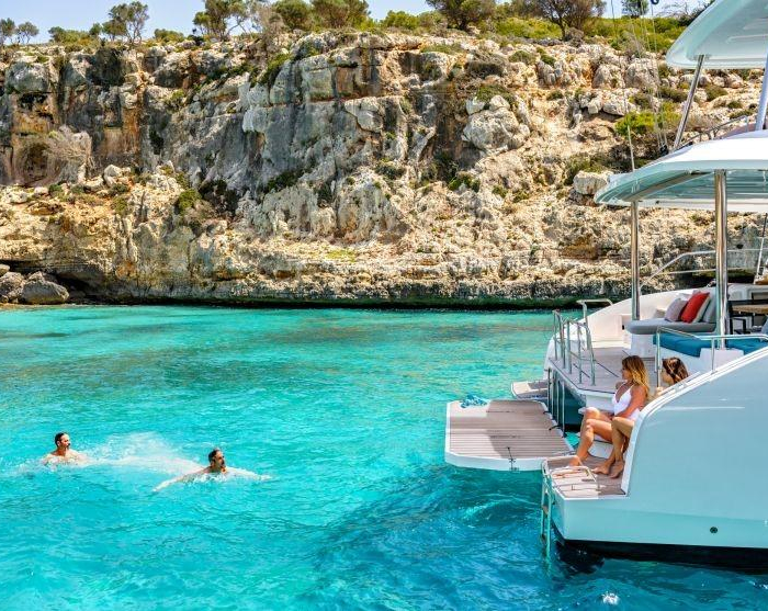 Hydrus | Lagoon 55 photo 40