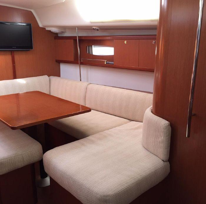 Tosca | Beneteau Oceanis 40 photo 8