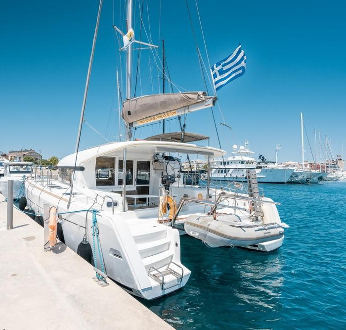 Catallou | Lagoon 39 photo 5