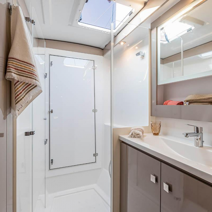 Barnacle | Fountaine Pajot Isla 40 photo 31