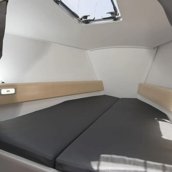 MA AUVA | Pogo 30 photo 6