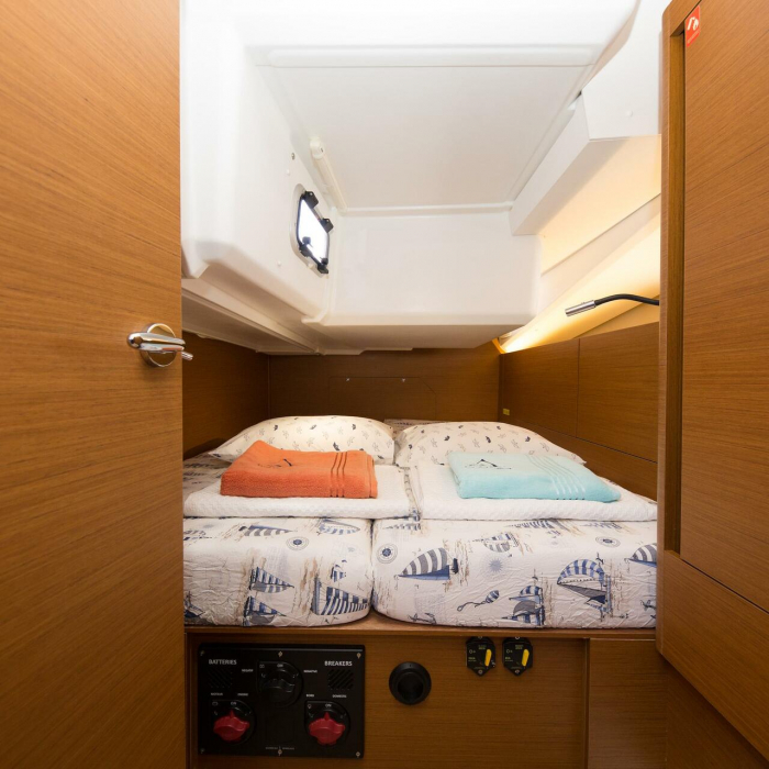 Suncity 4 | Sun Odyssey 440 photo 9