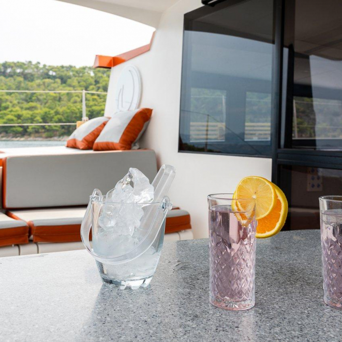 Orange | Luna 47 Power photo 21