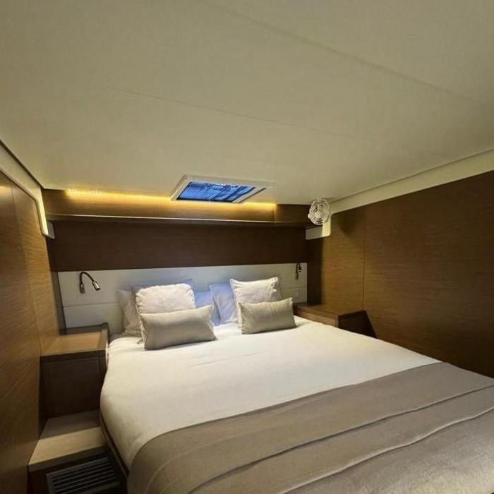 Jolie | Lagoon 52F photo 11