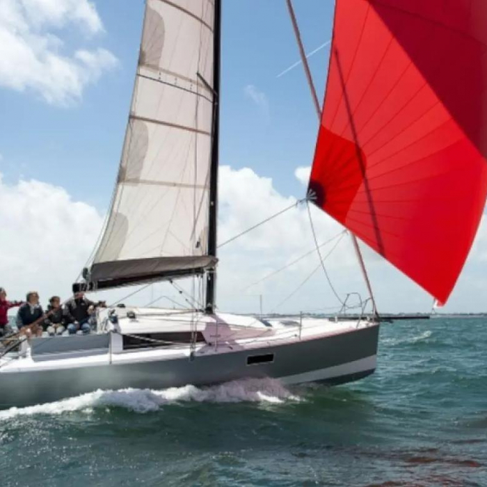 MA AUVA | Pogo 30 photo 4