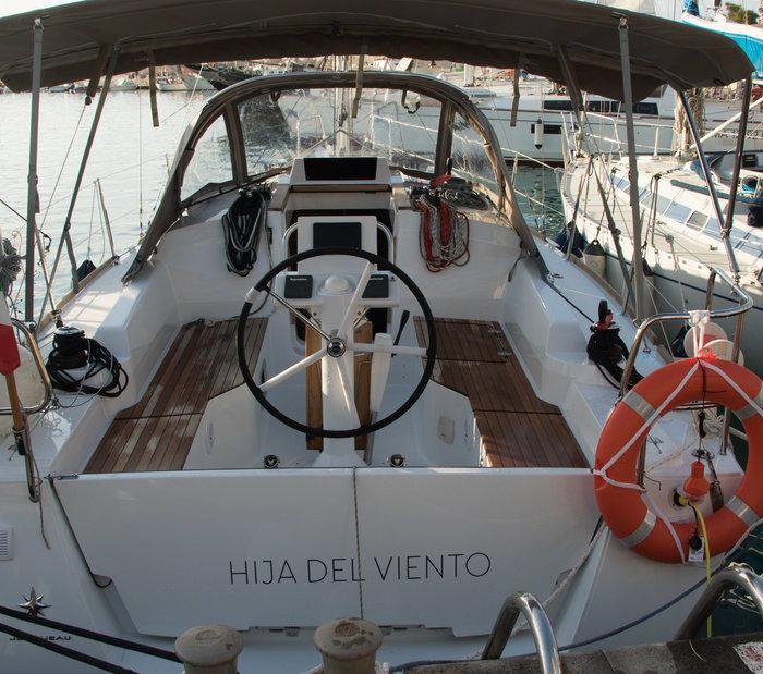 Hija del Viento | Sun Odyssey 319 photo 1