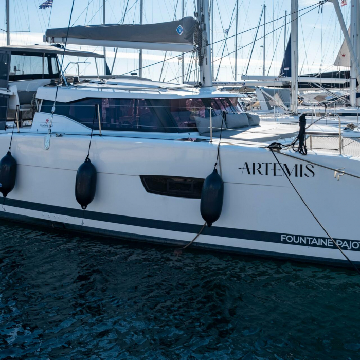 Artemis | Fountaine Pajot Isla 40 photo 57