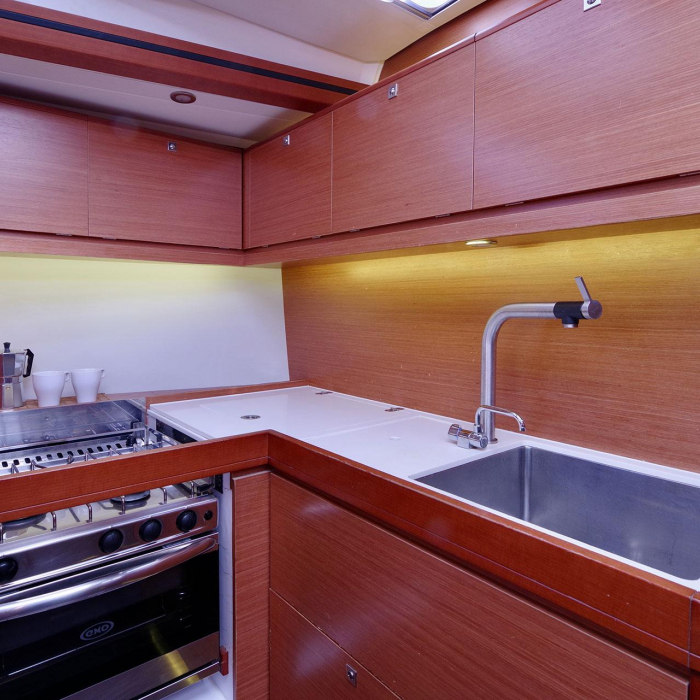 Stella - Water maker, Solar Panel | Dufour 520 GL photo 9