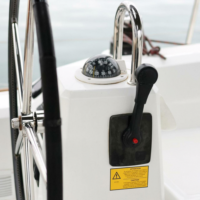 One | Oceanis 38 photo 20