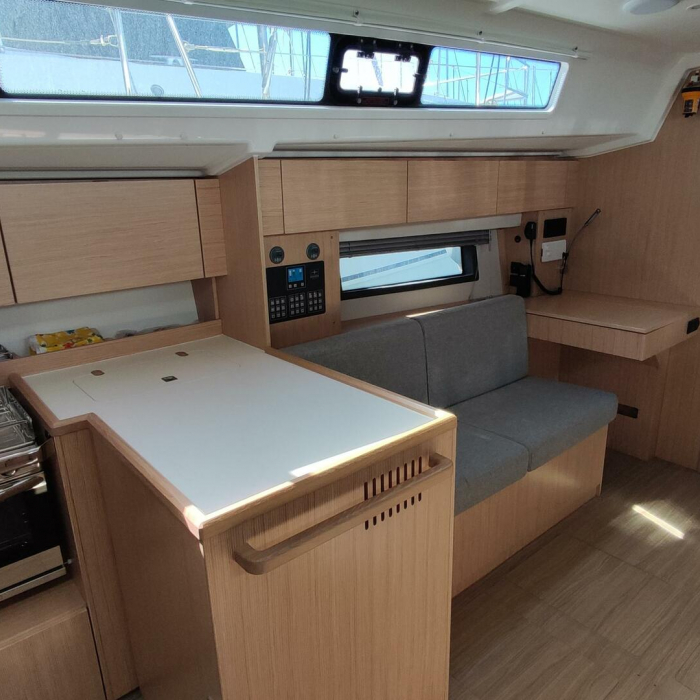 Celestia | Bavaria C42 photo 3