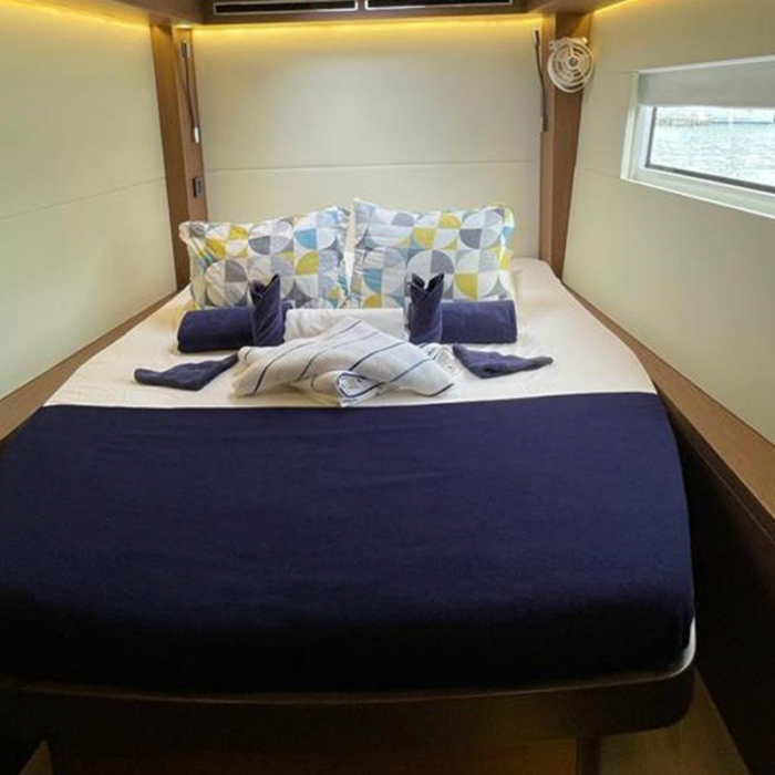 Bottoms up | Lagoon 50 photo 23