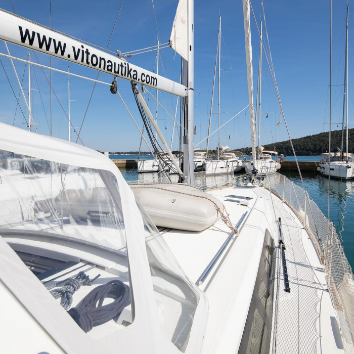 Mare Aeolos | Oceanis 45 photo 6