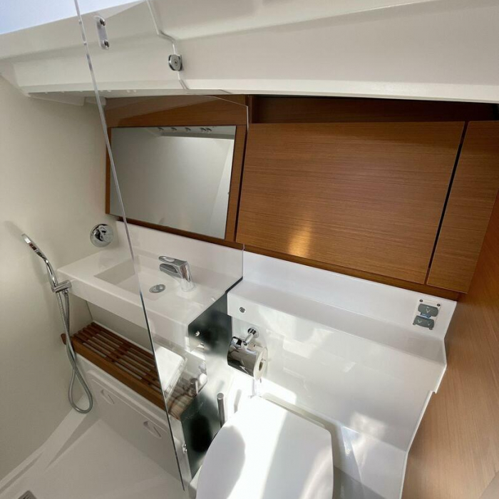 Yakamozi | Sun Odyssey 440 photo 8