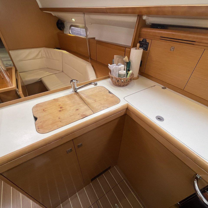 Agatha | Sun Odyssey 36i photo 5