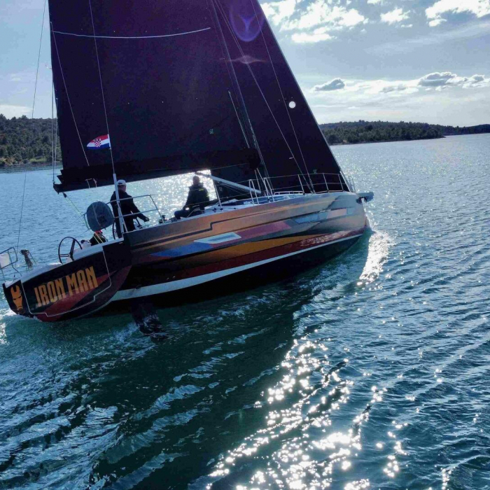 Iron Man | Elan E6 photo 2