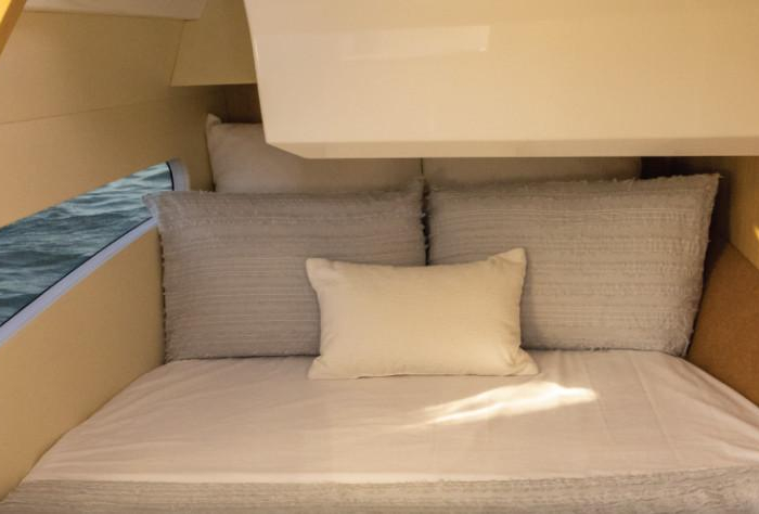 Aquilotto | Aquila 32 Sport photo 5