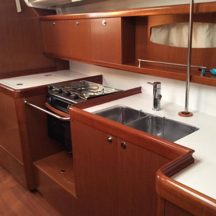 Seacret | Oceanis 43 photo 13