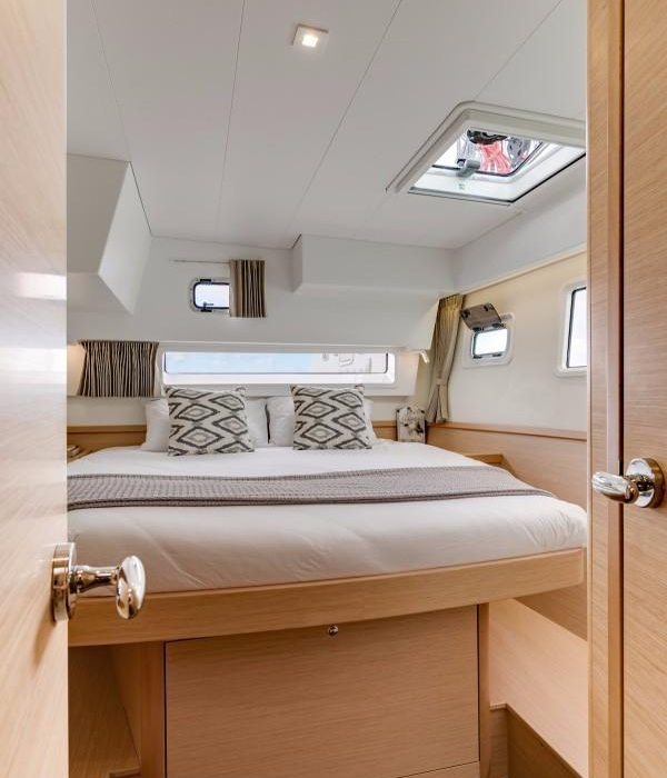 BONA NOVA | Lagoon 420 photo 15