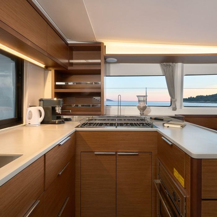 Sophie | Lagoon 46 photo 16