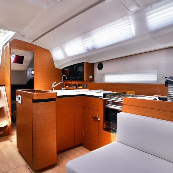 Sail Me | Sun Odyssey 410 photo 13