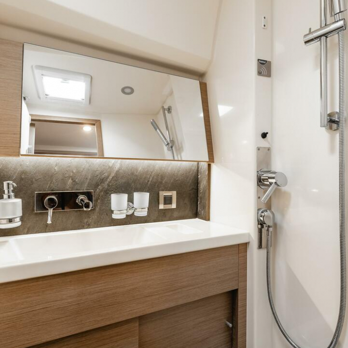 Ladies G | Hanse 508 photo 12