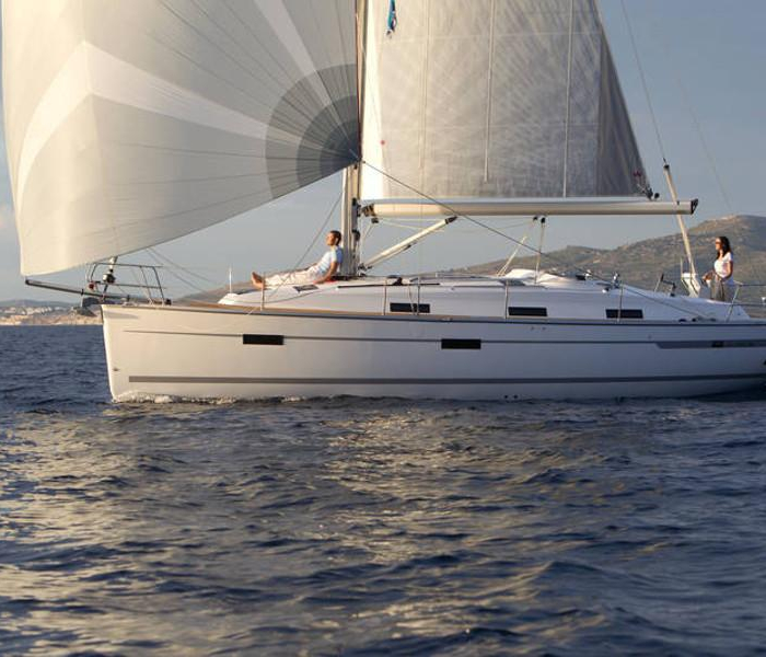 Kathy Cool | Bavaria Cruiser 36 photo 3