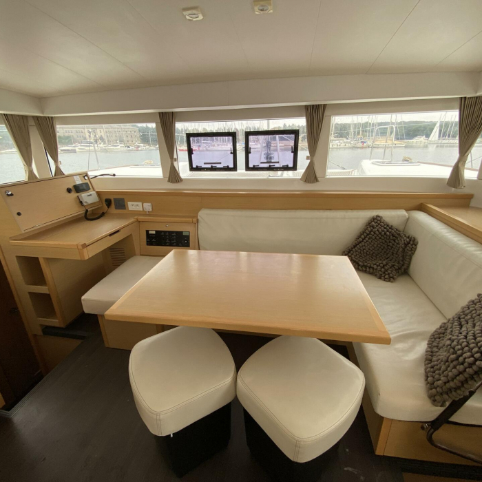 Nirvana | Lagoon 39 photo 17