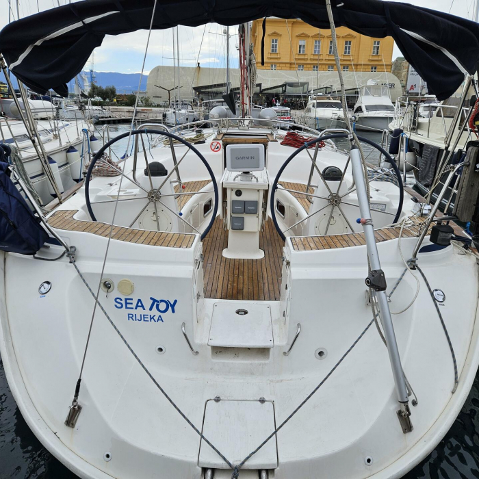 Sea Toy | Bavaria 44 photo 12