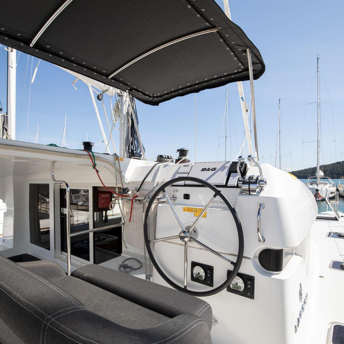 Mare Negroni | Lagoon 40 photo 18