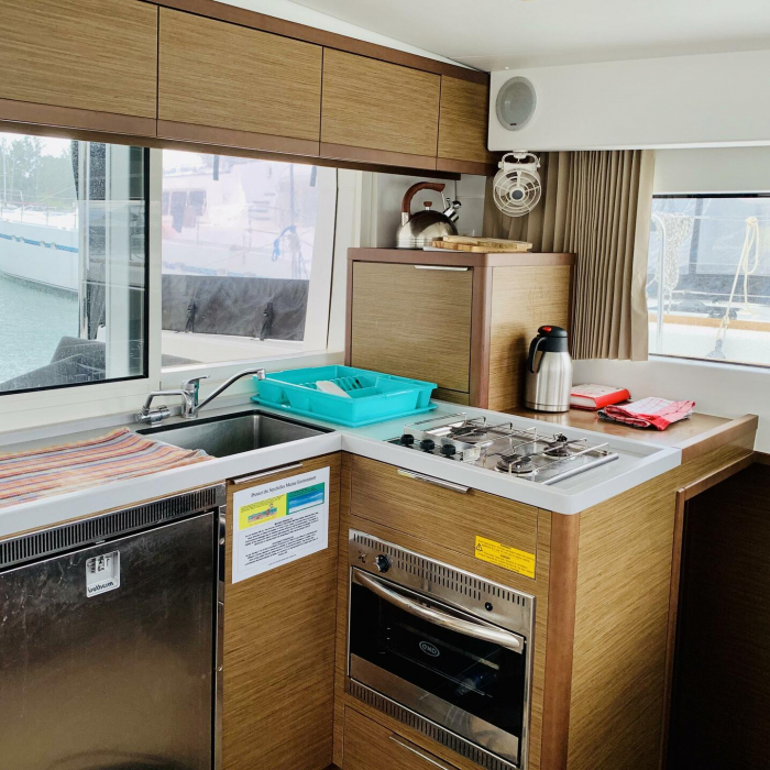 Ubah | Lagoon 40 photo 17