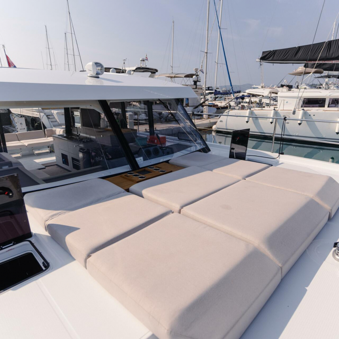 Dana | Fountaine Pajot MY4.S photo 2
